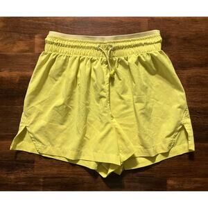 TNA Aritzia Women’s XS Shorts Active Running Unlined 2” Inseam Pull On Yellow